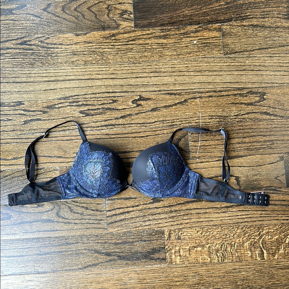 Victoria’s secret bombshell Black and Blue Lace Bra push up bra